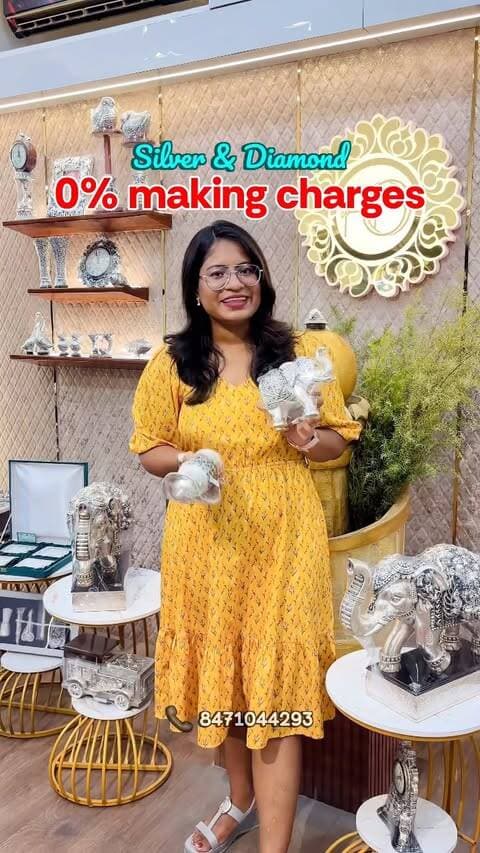 Banaras mein Silver Jewellery woh bhi 0% Making Charges se? ✨
Hari Ornaments & Jewellers par explore kijiye Silver & Diamond Jewellery ki stunning collection — 92.5 Silver Payal, Bichhiya, Tilak Sets, Gold Polished Necklaces aur unique designs se lekar IGI Certified Natural Diamond Rings, Nose Pins, Pendants & Earrings tak. 💎
🎁 Silver Gifting ₹1,000 se
💍 Diamond Collection ₹15,000 se
✨ Silver Making Charges 0% se start
Silver ya Diamond Jewellery lene ka plan hai? Shopping se pehle Hari Ornaments & Jewellers par price comparison zaroor karein! 🔥
📍 Opposite Hotel Costa Rivera, Beside Petrol Pump, Maldahiya, Varanasi
📞 8471044293
#banaras #varanasi
Hari Ornaments and Jewellers Varanasi, Silver Jewellery Varanasi, Silver Jewellery Banaras, 0% Making Charges Silver Jewellery, 925 Silver Jewellery Varanasi, 92.5 Silver Jewellery, Silver Payal Varanasi, Silver Bichhiya Banaras, Silver Tilak Set Varanasi, Gold Polished Silver Necklace, Silver Gifting Varanasi, Diamond Jewellery Varanasi, IGI Certified Natural Diamond Jewellery, Natural Diamond Jewellery Banaras, Diamond Rings Varanasi, Diamond Nose Pin Varanasi, Diamond Earrings Varanasi, Diamond Pendant Varanasi, Jewellery Shop Maldahiya, Jewellery Showroom Varanasi, Jewellery Shopping Banaras, Kashi Jewellery Shop, Silver Shop Varanasi, Diamond Shop Varanasi