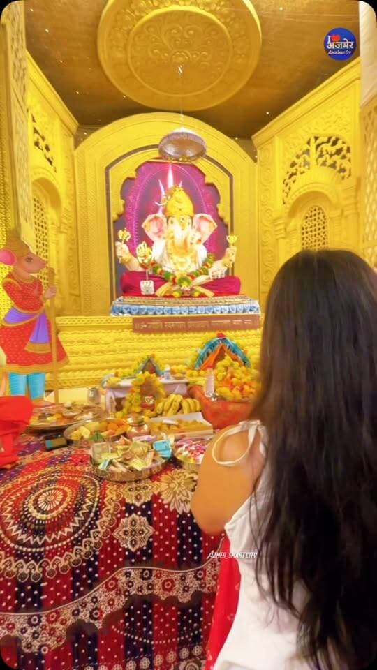 🔥 Ajmer’s Most Viral Ganesh Ji 🙏🚩
🚩 अजमेर के राजा लंबोदर महाराज की जय 🙏✨
Address: 12, Purani Mandi, Dargah Bazar, Ajmer