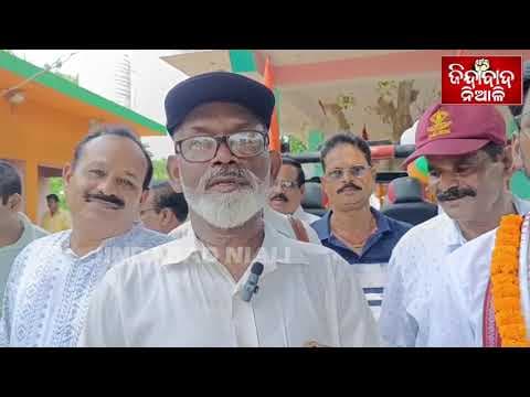 ନୌ-ସେନାରୁ ଅବସର ନେଇ ଗାଁକୁ ଫେରିଲେ ସୂର୍ଯ୍ୟକାନ୍ତ । ଗାଁରେ ମିଳିଲା ସମ୍ବଦ୍ଧନା