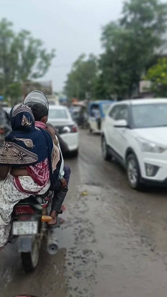 🚨 ग्राउंड रिपोर्ट | हरदोई
सड़क से संसद तक जनता की आवाज़ उठाने का हमारा प्रयास जारी है।
आज क्षेत्र की मुख्य समस्या को लेकर हमने ज़मीनी हकीकत जानी। लगातार उठते सवालों के बीच प्रशासनिक कार्रवाई कब तक होगी?
👉 आपकी क्या राय है? कमेंट में ज़रूर बताएं और इस वीडियो को शेयर करें!
#HardoiNews #CityNews24Live #GroundReport #PublicVoice #Hardoi