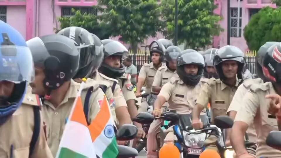 आरपीएफ की 42वीं वर्षगांठ पर निकली बाइक रैली, गूंजा सुरक्षा का संदेश