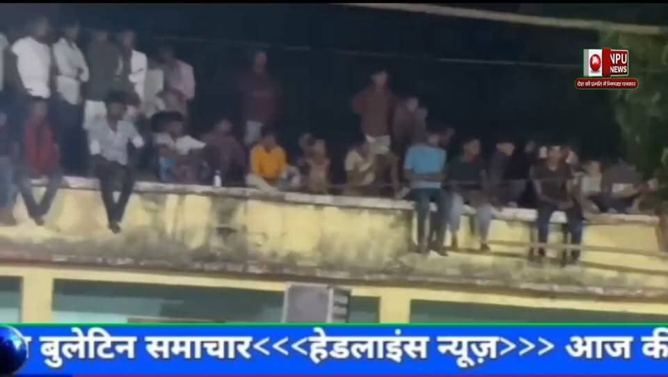 सीतामढ़ी में शिक्षा के मंदिर की तस्वीर ने शिक्षा व्यवस्था पर गंभीर सवाल खड़े कर दिए हैं।