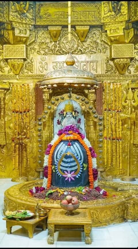 श्री सोमनाथ महादेव मंदिर,
प्रथम ज्योतिर्लिंग - गुजरात (सौराष्ट्र)
दिनांक: 21 सितंबर 2026, भाद्रपद शुक्ल दशमी - सोमवार
प्रातः श्रृंगार
092611159