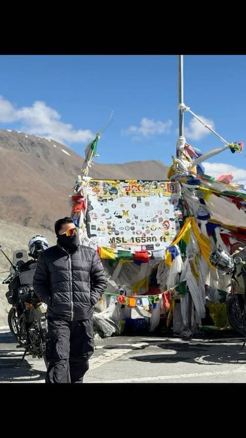 The ladakh dump🏔️♥️
#ladakh #leh #travel #mountains #hook