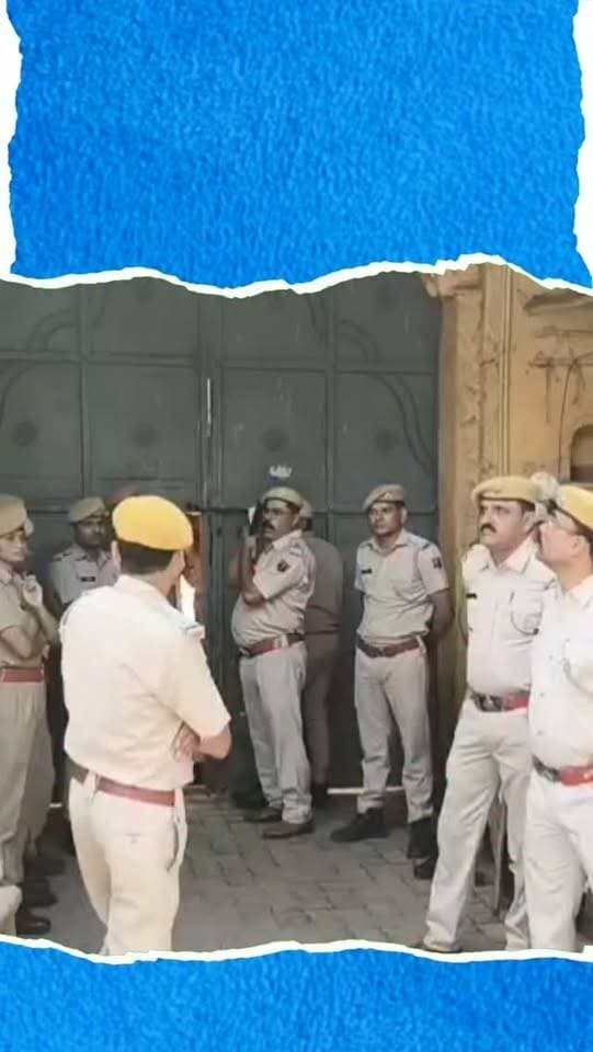 डूंगरपुर में नगर परिषद सभापति चुनाव का मतदान जारी, दोपहर 2 बजे के बाद होगी मतगणना
डूंगरपुर नगर परिषद सभापति पद के लिए सोमवार सुबह 10 बजे से मतदान की प्रक्रिया शुरू हुई। सुरक्षा के कड़े इंतजामों के बीच पुलिस की सख्त निगरानी में मतदान कराया जा रहा है। भारतीय जनता पार्टी (भाजपा) के पार्षद वाहनों के जरिए नगर परिषद पहुंचे और रिटर्निंग अधिकारी सोनू गुर्जर की मौजूदगी में आरओ कार्यालय में अपने मताधिकार का प्रयोग किया। भाजपा प्रत्याशी सुशीला गुप्ता के पक्ष में वोट डालने के बाद पार्षद पुनः बाड़ाबंदी में लौट गए। वहीं, कांग्रेस के 12 और बीएपी (BAP) के 3 पार्षदों का मतदान अभी बाकी है। मतदान प्रक्रिया पूरी होने के बाद दोपहर 2 बजे से मतगणना शुरू होगी, जिसके बाद डूंगरपुर के नए सभापति की तस्वीर साफ हो जाएगी।
#Dungarpur #DungarpurNews #MunicipalElection #ChairmanElection #Election2026 RajasthanNews