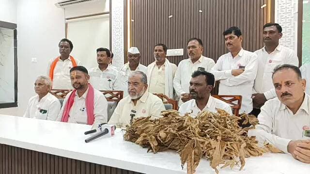 स्वाभिमानी शेतकरी संघटना मा खासदार राजू शेट्टी यांची पत्रकार परिषद महाराष्ट्र न्यूज वर लाईव्ह.