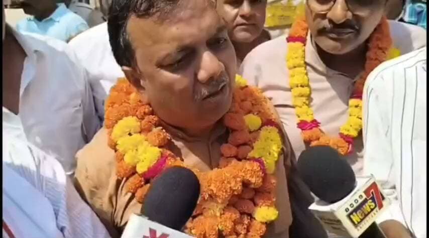 गंगापुर सिटी नगर परिषद में कांग्रेस की शानदार जीत!
कृष्ण कुमार गोयल बने नगर परिषद के सभापति 🎉
गंगापुर सिटी नगर परिषद में कांग्रेस का बोर्ड, सभापति पद पर कृष्ण कुमार गोयल की जीत। कांग्रेस कार्यकर्ताओं में खुशी की लहर।
