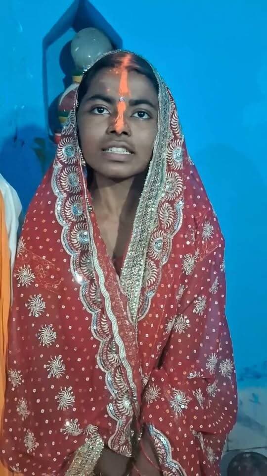 यह सब क्या देखना पर रहा है