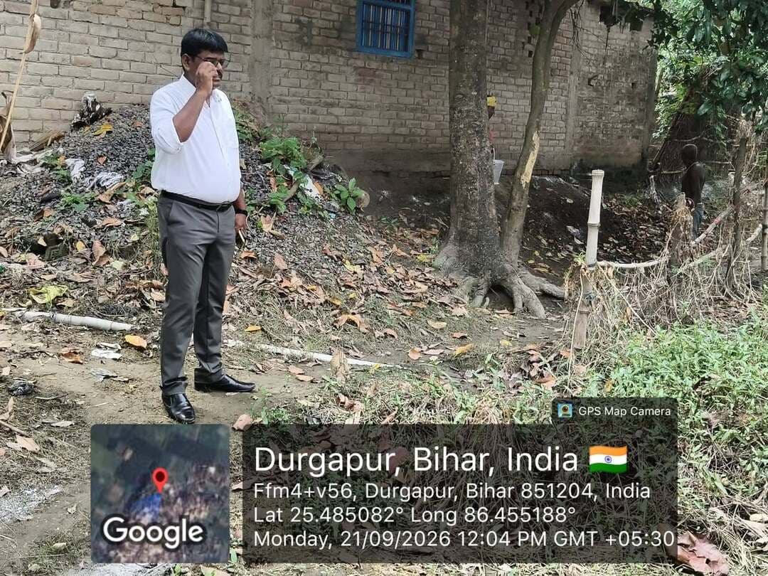 खगड़िया सदर प्रखंड अंतर्गत ग्राम पंचायत रहीमपुर उत्तरी में बाढ़ प्रभावित सभी वार्डों में ब्लीचिंग चूना का छिड़काव किया जा रहा है, और छिड़काव कार्य का निरीक्षण' निदेशक महोदय'DRDA, एवं "प्रखंड विकास पदाधिकारी महोदय" द्वारा किया गया।।