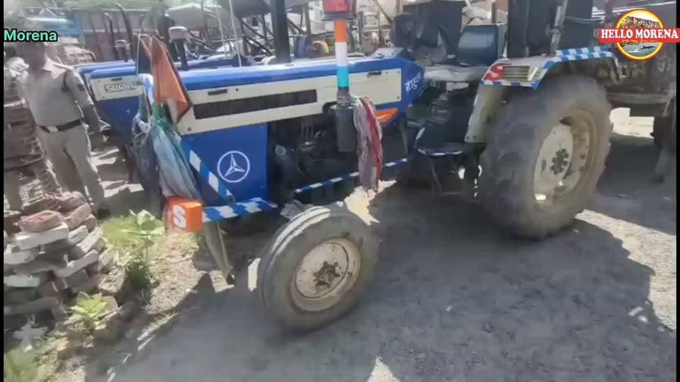 अवैध पत्थर लादकर ले जा रहे थे, पुलिस को देख, बढ़ा दी रफ्तार, पुलिस ने पीछा करके 5 ट्रैक्टर-ट्रॉली पकड़े, 3 लोग गिरफ्तार
मुखबिर से प्राप्त सूचना के आधार पर पुलिस ने कंसाना चिलर एवं मुरैना गांव के पास चैकिंग लगाकर कुल 05 ट्रेक्टर-ट्रॉलियों मय 03 आरोपियों 1. उमरेश गुर्जर पुत्र आशाराम गुर्जर, 2. शिवराम माहौर पुत्र पातीराम, 3. रूस्तम गुर्जरत पुत्र सूबेदार को पकड़ा लिया गया, 02 आरोपी पुलिस को देखकर रास्ते मे ही ट्रैक्टर-ट्रॉली को छोडकर भाग गए।