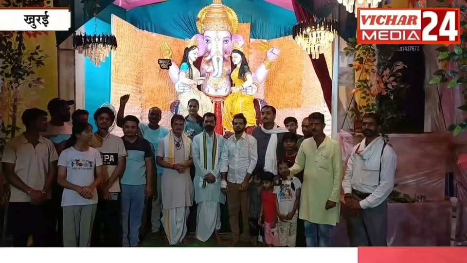 ऐसा गणपति दरबार पहले नहीं देखा होगा... 14 फीट के ‘नगर सेठ’ का भव्य रूप #khuraimadhyapradesh #khurainews #ɢᴀɴᴘᴀᴛɪʙᴀᴘᴘᴀᴍᴏʀʏᴀ #ganpatifestival #nagarseth🙏 #bhaktibhakt #bhagvan #bhajankirtan