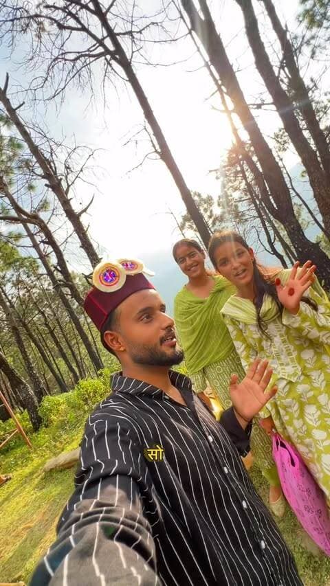 A beautiful Devta Mela at Gumma, around 13–14 km from Jogindernagar, Himachal Pradesh. 🏔️✨ Surrounded by forests, peaceful nature and stunning mountain views, the mela brings together local traditions, devotees and the divine presence of Devi-Devta. The Nag Devta temple and vibrant local shops make this place even more special. ❤️🙏
.
.
#minivlog #himachalgram #exploremore #jogindernagar #2026
@creators
