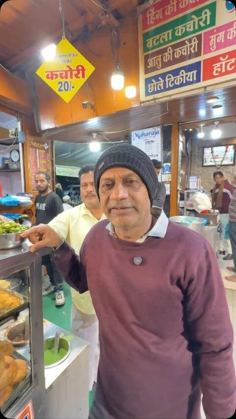 7 prakar ki kachori in indore 🔥🔥
Address - maharaja kachori near nivelity market indore
.
.
.
#indore #indorefood