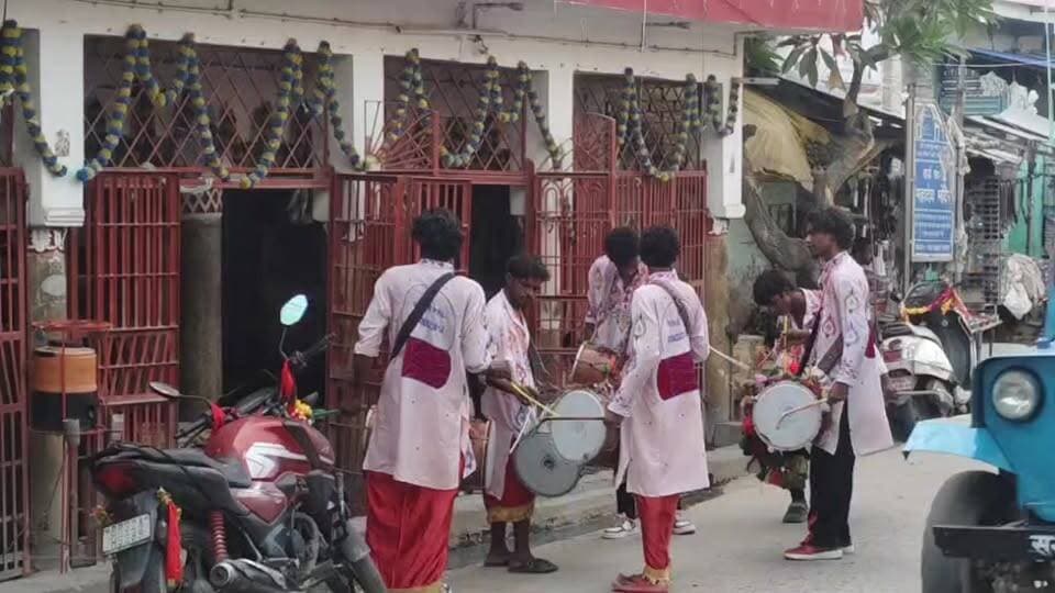 #जयनगर शहर के महादेव स्थान मंदिर स्थित भगवान गणेश का विदाई
बड़ी धूमधाम से