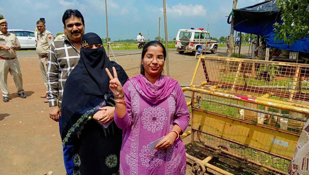 डग नगर पालिका नवनिर्वाचित अध्यक्ष टीना नागर... व टीम।