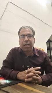 🚨 सागर-बंडा से बड़ी खबर LIVE 🚨
बंडा थाना पुलिस में बड़ा फेरबदल!
टीआई, एसडीओपी और चौकी प्रभारी पर कार्रवाई के बाद अब **पुराने पूरे स्टाफ को भी लाइन अटैच** किए जाने की खबर सामने आ रही है।
पहले ही कुछ जिम्मेदार अधिकारियों को हटाया जा चुका था, अब पुराने पूरे स्टाफ पर कार्रवाई से पुलिस महकमे में हलचल तेज हो गई है।
आखिर क्या है पूरा मामला?
किस वजह से एक के बाद एक कार्रवाई की जा रही है?
देखिए पूरी खबर — **यशस्वी दुनिया LIVE** 🔴
#सागर #बंडा #यशस्वीदुनिया