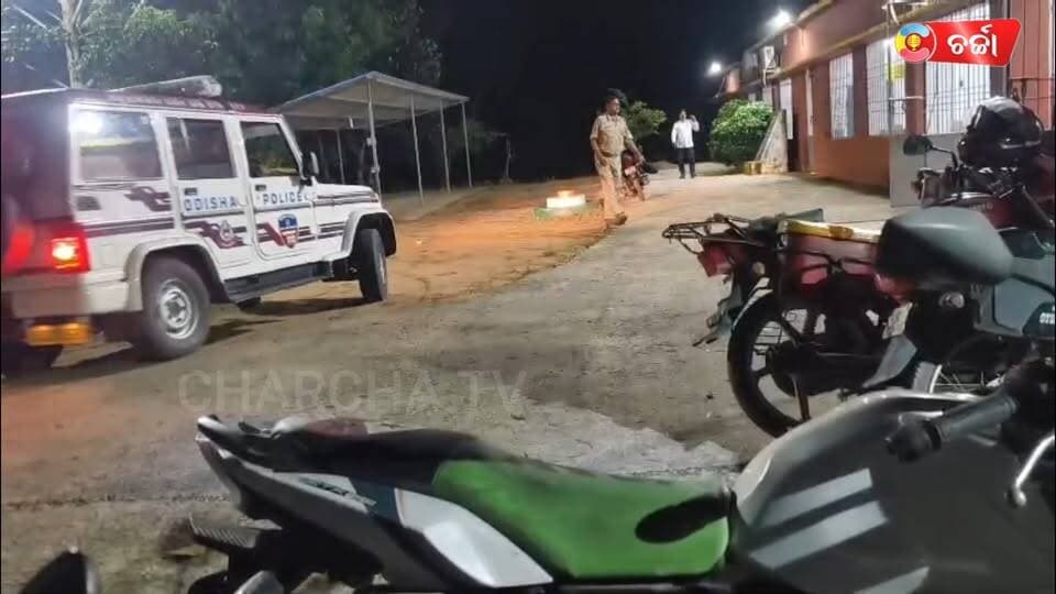 ସ୍କୁଲ ପରିସରରେ ୧୩ ବର୍ଷୀୟ ଛାତ୍ରଙ୍କୁ ମାଡ଼ ଅଭିଯୋଗ, ଗିରଫ ହେଲେ ଅନ୍ୱରୀ ବେଗମ ||charcha tv