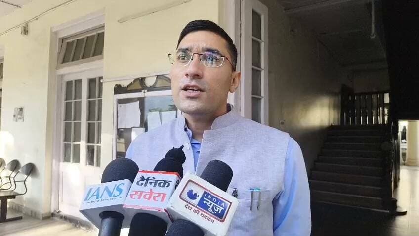 श्री मणिमहेश यात्रा में कितने श्रद्धालुओं ने पहुंचकर किए बाबा मणिमहेश के दर्शन? उपायुक्त चंबा ने दी जानकारी। Ajay Himachal News