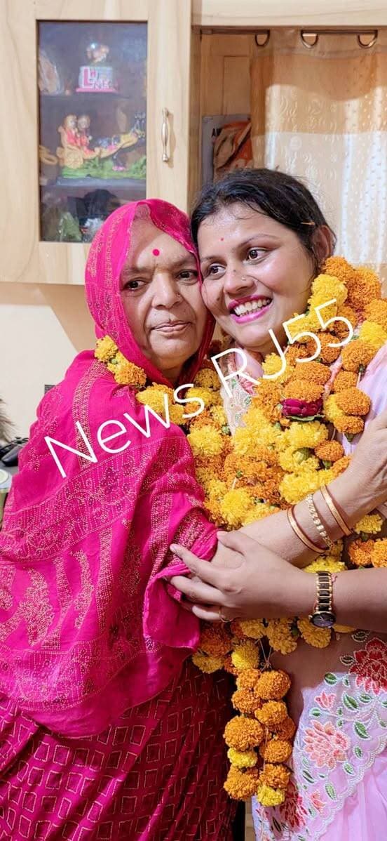 पोकरण की सबसे कम उम्र की पालिका अध्यक्ष परिवार के साथ कुछ फोटो और मेरी news टीम की और से आपको बहुत बहुत बधाई Shale Mohammad Gajendra Singh Shekhawat Mahant Pratap Puri #pokaran #jaisalmer