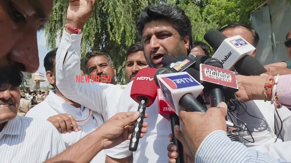 3 साल तक पोकरण में बीजेपी ने मचाया उत्पा#त
अमरदीन फकीर कांग्रेस जिला अध्यक्ष Shale Mohammad Amardeen Fakir Mahant Pratap Puri Shaitan Singh Rathore #pokaran #jaisalmer #jodhpur