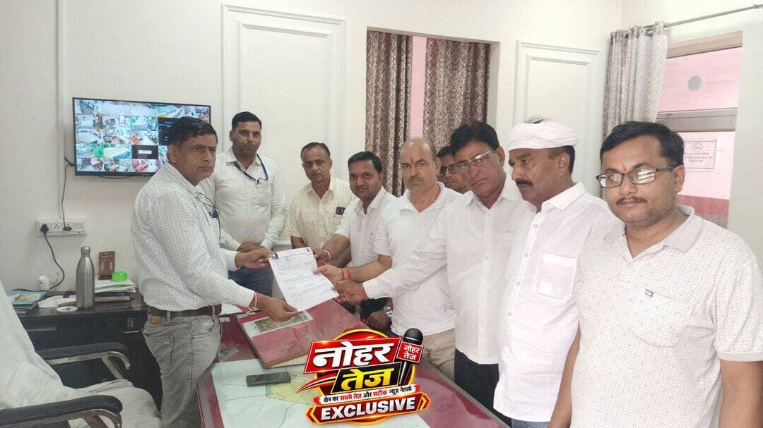 नोहर नगरपालिका उपाध्यक्ष पद के लिये कांगेस के ओमप्रकाश सुथार ने किया नामाकन दाखिल सुमित चाचाण रहे साथ मौजूद