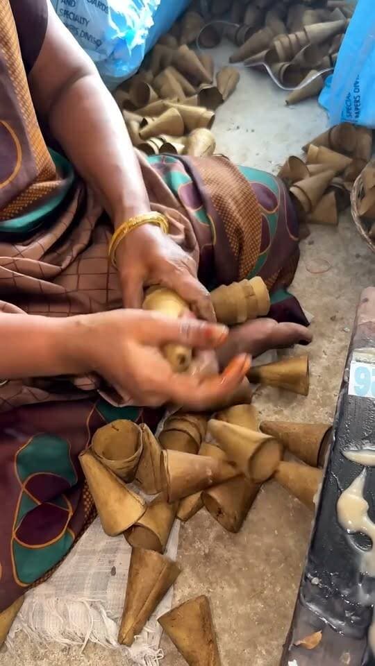Inside a Crackers Factory 🎆 | Amazing Crackers Making Process
#CrackersMaking #FirecrackerFactory #CrackersFactory #MakingProcess #FactoryProcess #HowItsMade #AmazingProcess #IndianFactory