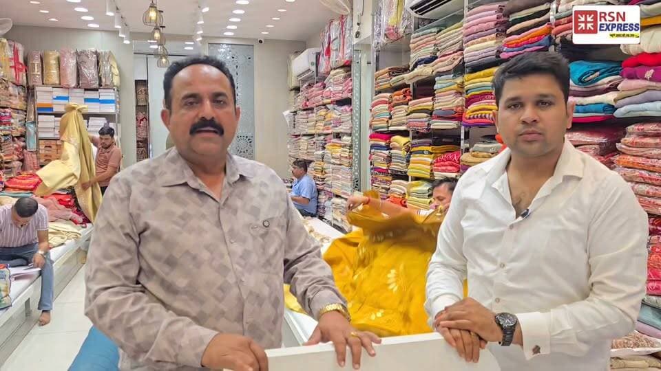 👗🔥 ब्राइडल हो या पार्टी वियर… हर मौके पर लुक होगा सबसे हटके!
✨ बिंदल साड़ी के नए कलेक्शन को लेकर आदित्य बिंदल ने खास बातचीत में दी पूरी जानकारी
📍 राजगुरु मार्केट, हिसार