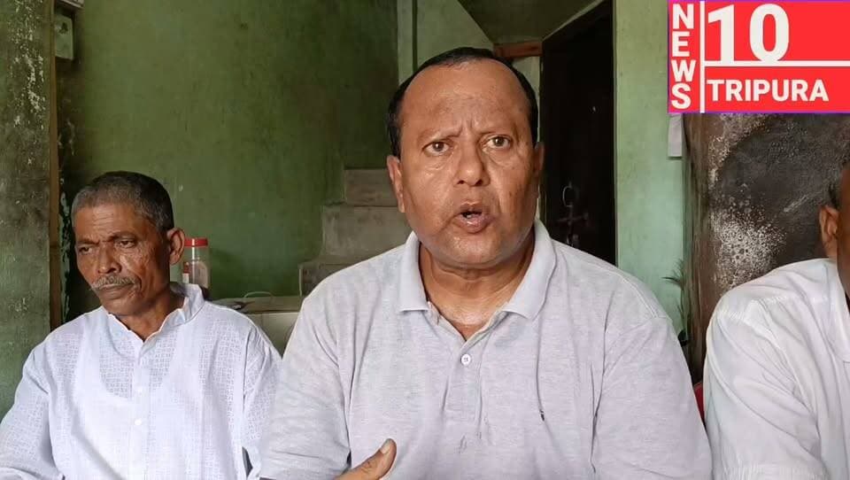 গতকাল উদয়পুর খিলপাড়া সুখ সাগর জলা সমবায় সমিতির অফিস গৃহে দুষ্কৃতিকারীদের হাতে আক্রান্ত হয়েছেন মানিক খাদিম। এই নিয়ে সি পি আই এম এল এর পক্ষ থেকে মঙ্গলবার সিপিআইএম এর অফিস কক্ষে এক সাংবাদিক সম্মেলন করা হয়। জানা যায় রাধা কিশোরপুর থানার এক সাব-ইন্সপেক্টর এবং অ্যাসিস্ট্যান্ট সাব-ইন্সপেক্টর এর সামনে মানিক খাদিম এর উপর আক্রমণ করা হয়েছে। এই সম্পূর্ন ঘটনার পূর্ণাঙ্গ তদন্তের দাবি করেছেন পার্থ কর্মকার।