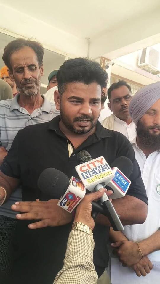 सफीदों किसान अपनी समस्या लेकर पहुंचे एसडीएम कार्यालय