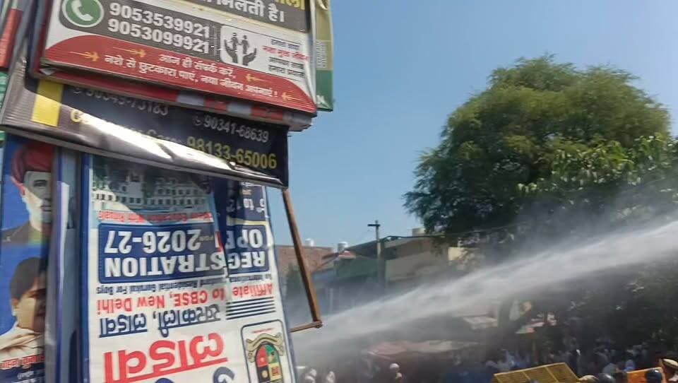 शाहाबाद siman kumar,आंसू गैस के गोले व वाटर केनन का प्रयोग किया गया