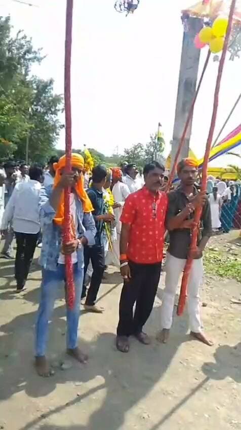 मोयाखेड़ा में दशमी के झूले के दौरान 11 KV लाइन की चपेट में आने से 2–3 लोगों के घायल होने की प्रारंभिक सूचना