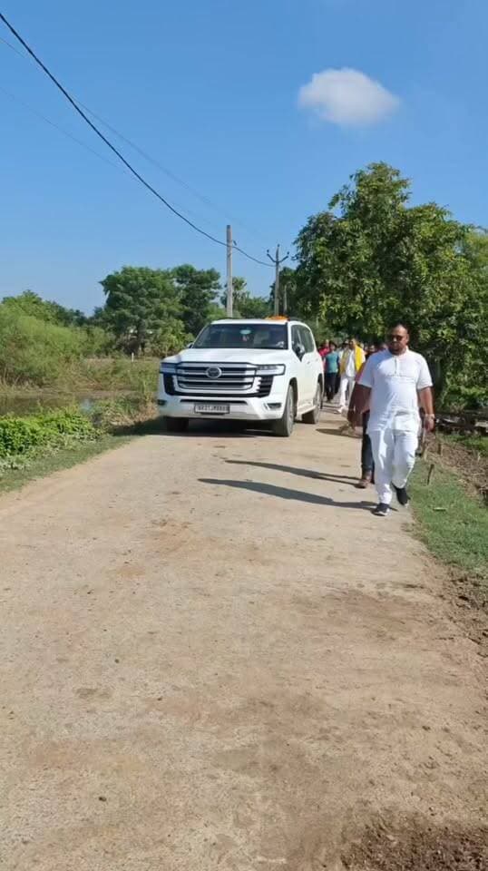 Begusarai/ जहाँ आपदा आती है वोहा सोनू सूद पहुँच ही जाते है
#begusarai #sonusood #bihar #flood #relif