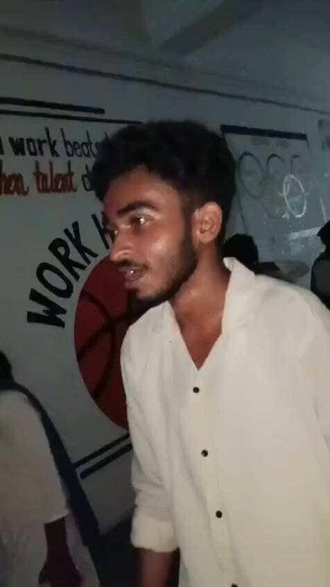 বর্ণালী গোস্বামী গো-ব্যাক স্লোগানে
উত্তপ্ত ধর্মনগর কলেজ চত্বর