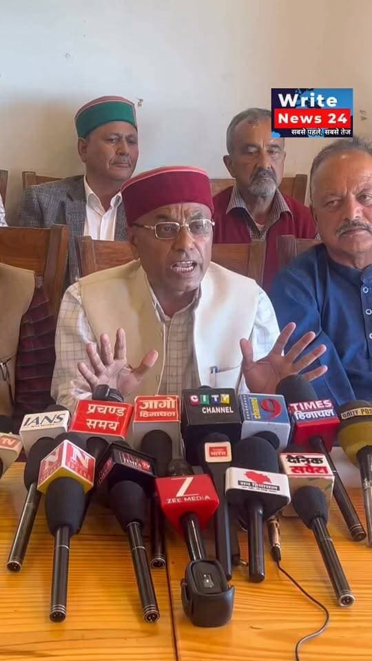 पेंशनर की आपसी लड़ाई, भूप राम ग्रुप ने आत्मा राम ग्रुप को बताया सरकार का भोंपू, सरकार को 15 दिन का अल्टीमेटम.