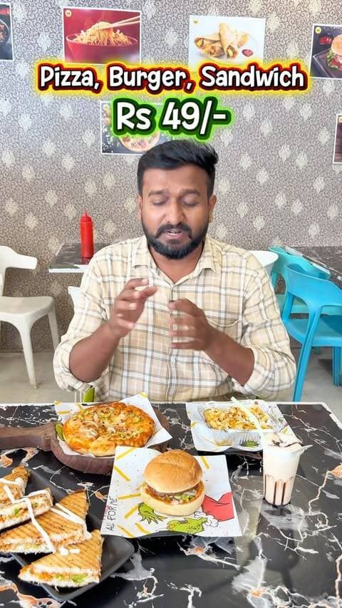 Pizza Burger Sandwich Each At Rs 49/-
.
.
#dspkitchen #nanded #foodie #pizza #burger