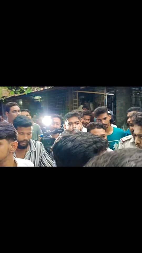ভাঙ্গড় কাণ্ডের বারুইপুর আদালত চত্বরে উত্তেজনা সামাল দিতে এগিয়ে এলো কেন্দ্রীয় বাহিনী
Outrage over the Bhangar incident at the Baruipur court complex.
#reelsviralシ #BJPNEWS #baruipurupdate #reelsviralシ #baruipurcollage #BaruipurIncident #trendingreels #reelsfacebook #TMC #BJPNEWS #BaruipurNews #mutton #khash #BaruipurNews #police #CPIM #murders #baruipursports #newstoday #sonarpurnews #সোনারপুর #BaruipurNews #ক্যানিং #জয়নগর #বারুইপুর #follower #Baruipur #Sonarpur #Baruipur #exclusive
#training