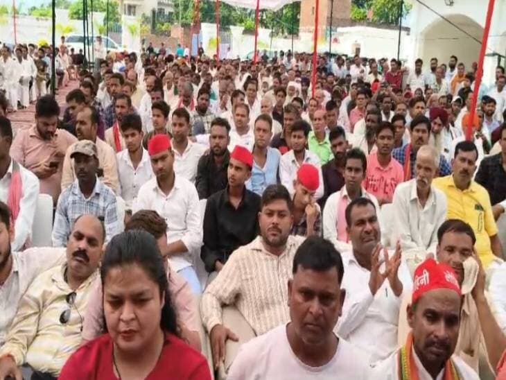 *यूपी सरकार ने बाबा साहब का अपमान किया:* शाहजहांपुर में सपा प्रदेश अध्यक्ष बोले- 2027 में 2012 का इतिहास दोहराएंगे