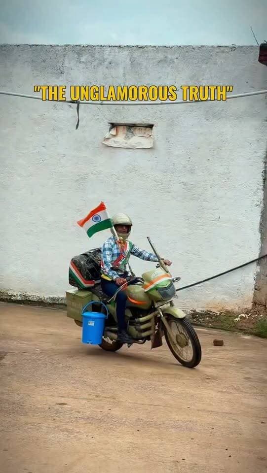 यह अकेले नागरिक की वह अनंत यात्रा है जो हर गंदगी को बिना किसी शोर के साफ कर सकती है! 🇮🇳
#cleanindiamission #civicduty #socialawareness #takeresponsibility #vishnubhartesh