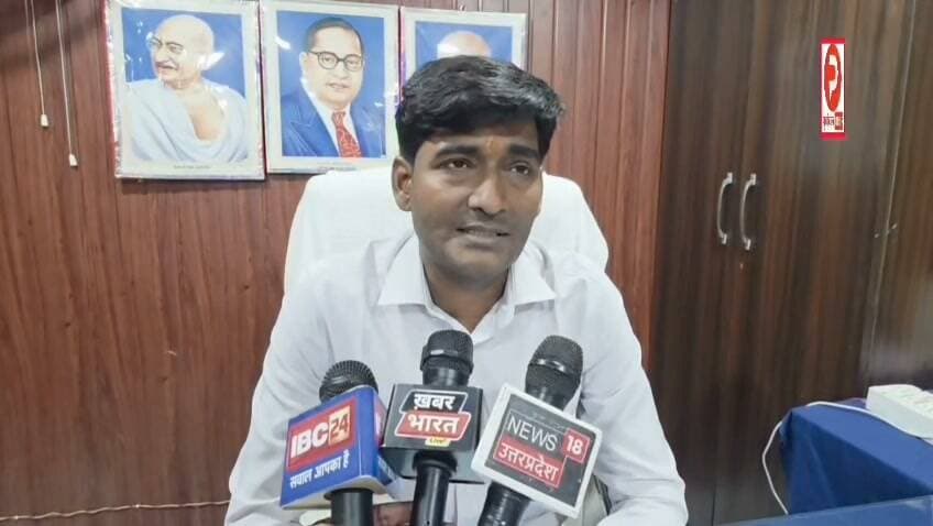 मुगलसराय सब्जी फल विक्रेताओं की प्रशासन से हुई वार्ता बेनतीजा.जानिए अब क्या होगा #news #viral #chandauli