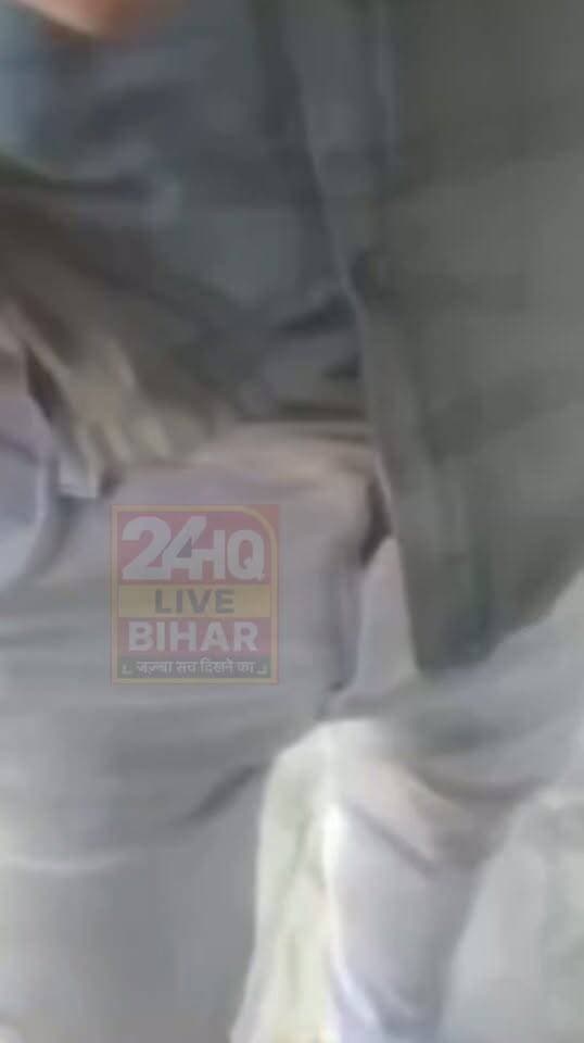 #BREAKING मुजफ्फरपुर में इंस्टाग्राम पर हथियारों का प्रदर्शन! पिस्टल लोड करने से रिवॉल्वर में गोलियां भरने तक, ‘राज झा’ के वीडियो वायरल
#nepal #news #amnewsmona #viral #bujurg #todaynews #sachtalks #sarojraja #darbhanga_mithila #SAROJRAJA #emergencyexit ।#News12Bihar