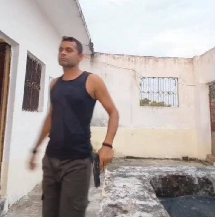 लोग जरूर कमेंट कर बताएं कि क्या मुखिया जी का
हथि/यार सच में ओरिजिनल है यह खिलौना है