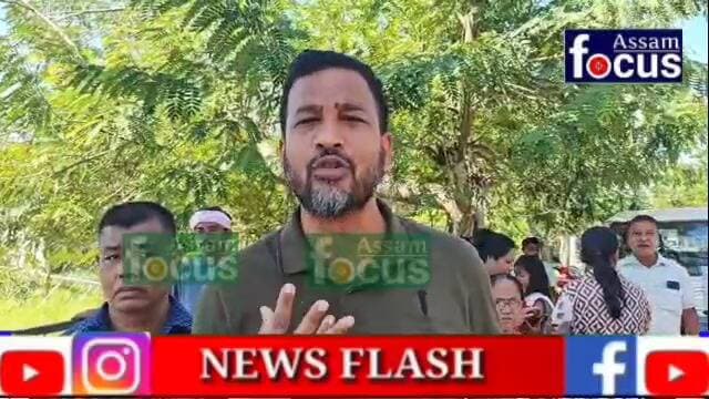 শিৱসাগৰ ৰেল ষ্টেচনৰ সন্মুখত ৰঙিয়া এক্সপ্ৰেছ যাত্ৰী মাজত উত্তেজনা।