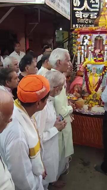 100 वर्ष पुरानी परंपरा विमानों,का कलेक्टर ने स्वागत #ख़बर1इंडिया