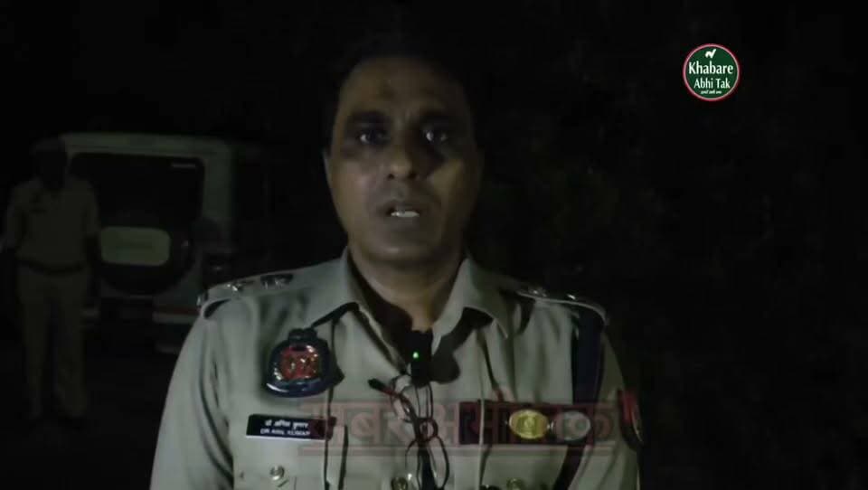 आजमगढ़ के अहीरौला क्षेत्र में तीन लोगों की मौत की सूचना, मौके पर पहुंची पुलिस और फॉरेंसिक टीम
#खबरेंअभीतक #KhabareAbhiTak #आजमगढ़ #अहिरौला