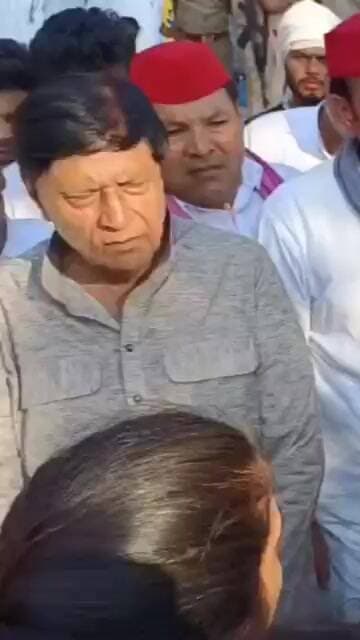 बदनौली पहुंचे सपा सांसद रामजी लाल सुमन, दीपक के परिवार को दी दो लाख की आर्थिक मदद #shorts
