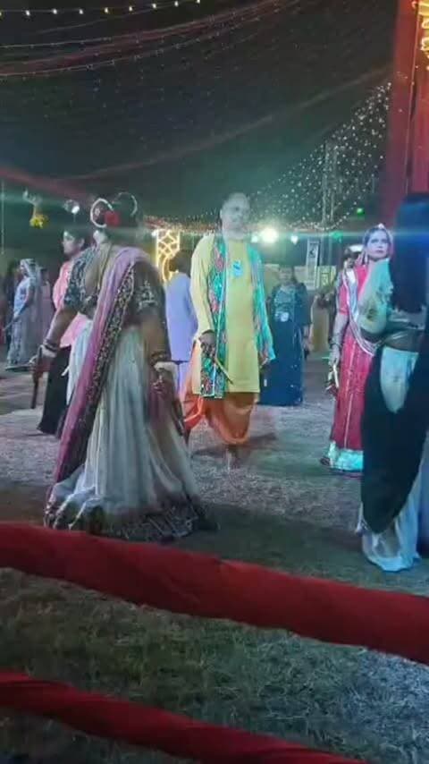 💃🕺 गरबा में छाया कपल का जलवा! 🏆
चित्तौड़गढ़ के सांख्यिकी अधिकारी विनोद कुमार गन्ना एवं उनकी पत्नी ने गरबा प्रतियोगिता में जीता प्रथम पुरस्कार 🎉🏆
#चित्तौड़गढ़ #गरबा #Garba #FirstPrize #Couple HelloChittorgarh