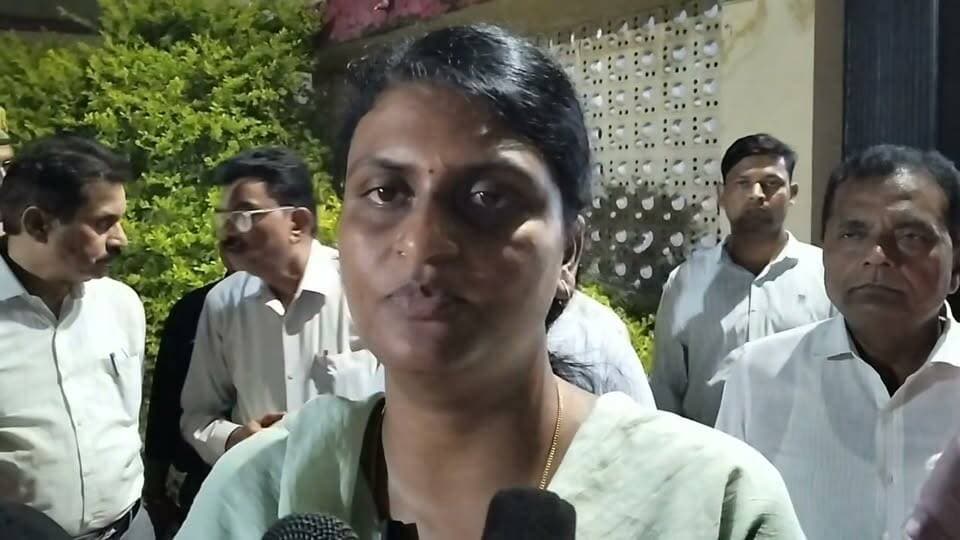 कार्यभार संभालते ही नवागत जिलाधिकारी ने एटा को लेकर क्या कहा