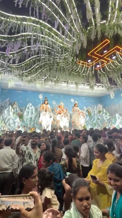 रायपुर के सबसे प्रसिद्ध गणेश पंडाल में से एक ! लाखेनगर का पंडाल !
#ganeshutsav #ganeshchaturthi #raipur #lakhenagar