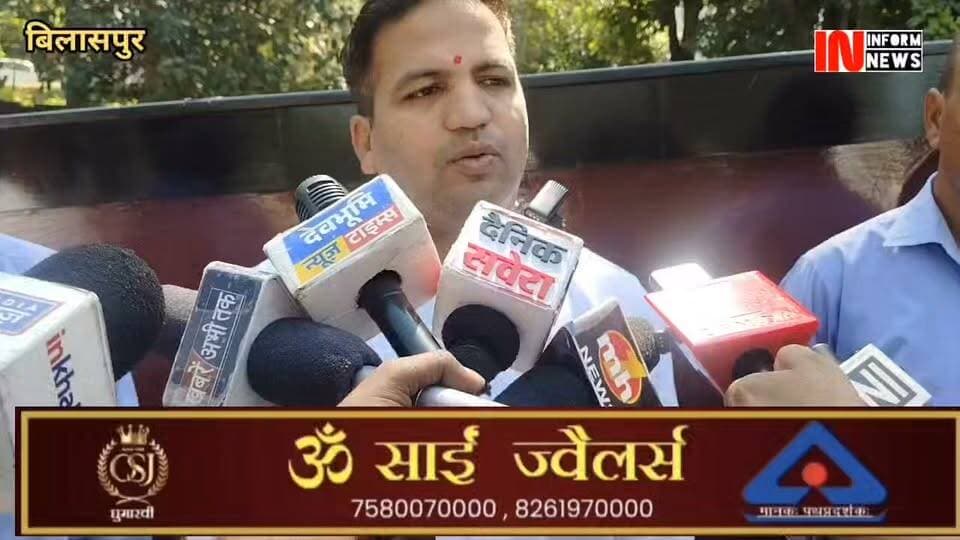 पूर्व सैनिक कल्याण समिति की ओर से भारत पाक युद्ध विजय दिवस के उपलक्ष्य पर शहीद स्मारक बिलासपुर में कार्यक्रम आयोजन किया गया। इस कार्यक्रम की अध्यक्षता डीसी बिलासपुर राहुल कुमार ने की और क्या कहते हैं देखिए पूरी विडियो #विडियो #पूरी #देखिए