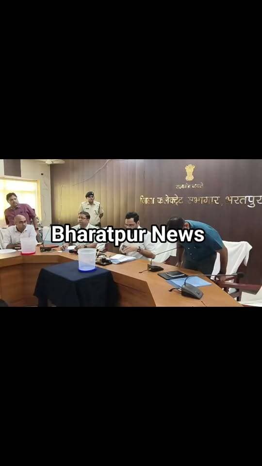 भरतपुर पंचायत चुनाव लॉटरी जिला कलेक्टर कमर चौधरी द्वारा निकाली गई